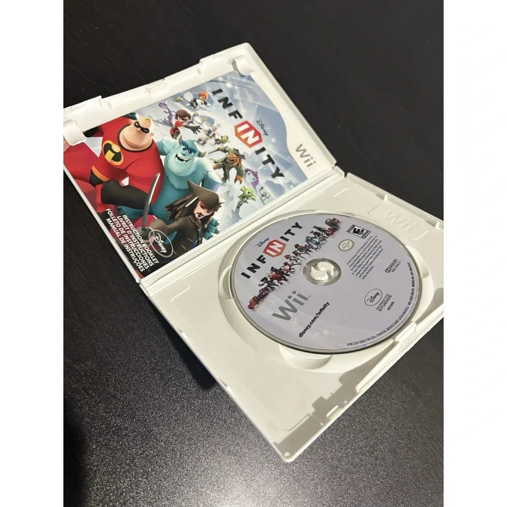 Disney Infinity - Nintendo Wii Game 2013 - Complete Tested CLEAN‎ DISC